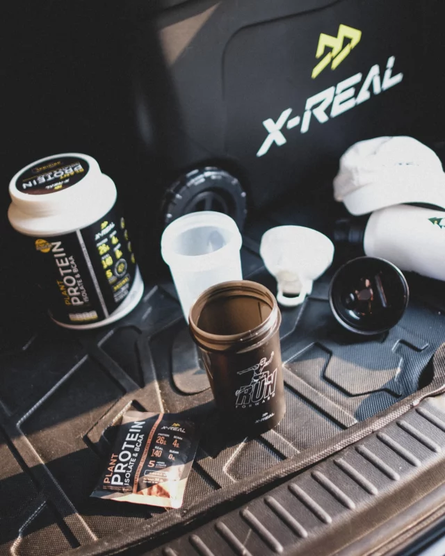 How many bottles do you carry to your workout session?

One for protein?
One for electrolytes?
One for beetroot juice or nitrates?

📦 That’s a lot to pack.
Heavy, costly, too filling — and full of hidden sugars or fats you didn’t ask for. 😅

Let’s simplify.
X-REAL Sport Protein does it all in ONE sachet

✅ Plant protein from 2 sources + BCAAs
✅ Complete electrolytes for sweat recovery
✅ L-arginine for a clean nitrate boost
✅ No sugar
✅ Plus vitamin B12 & Thai herbs to support recovery

One sachet = fast recovery, lean feel, easier weight control
Whether you’re training hard, getting fit, or cutting — X-REAL makes it simple.

SAVE MONEY. SAVE CALORIES.
No more guesswork. No more carrying three bottles.
Just real performance, real recovery.

.

Shop or learn more:
https://linktr.ee/xrealsport

.
#xrealsport
#xrealrecoveryprotein
